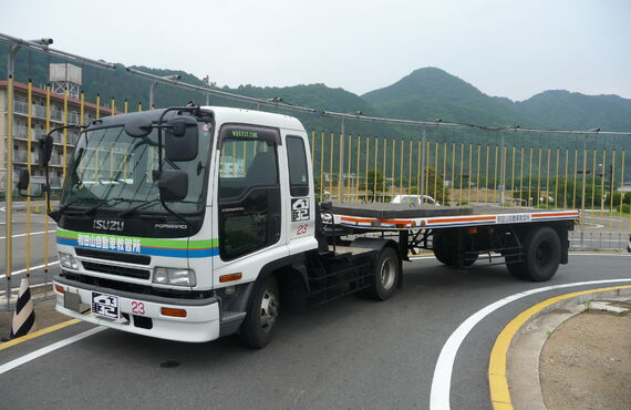 教習所で給付制度を利用してけん引免許を取得する方は豊岡市からも歓迎です